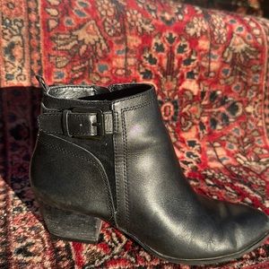 Women’s black leather Franco Sarto Boots size 8
